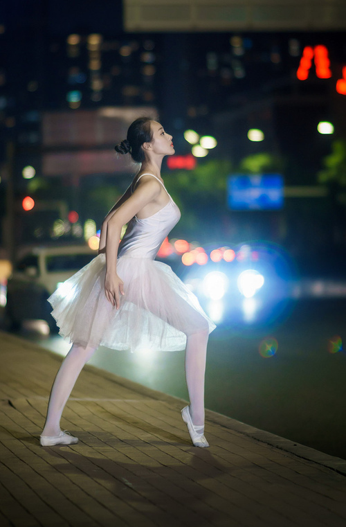 泰国<a href=https://www.tgqjwang.com/ target=_blank class=infotextkey>情降</a>膏涂抹照片有用吗(泰国<a href=https://www.tgqjwang.com/ target=_blank class=infotextkey>情降</a>多久起效)