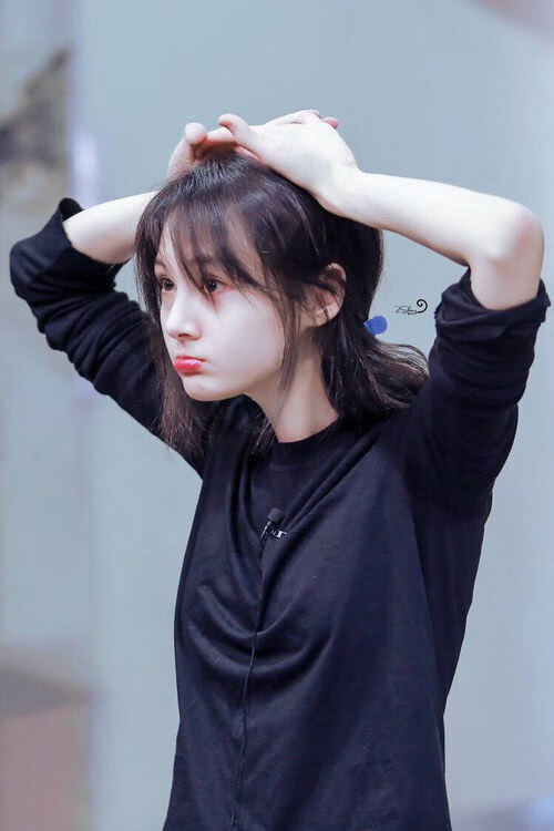 泰国<a href=https://www.tgqjwang.com/ target=_blank class=infotextkey>情降</a>蝎子油怎么用(泰国蝎子油的作用)