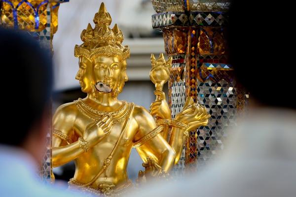 深夜求助泰国法事的情侣,后来怎么样了?——揭秘<a href=https://www.tgqjwang.com/ target=_blank class=infotextkey>情降</a>、招桃花的真实效果与隐藏风险 深夜求助泰国法事的情侣,后来怎么样了?——揭秘<a href=https://www.tgqjwang.com/ target=_blank class=infotextkey>情降</a>、招桃花的真实效果与隐藏风险